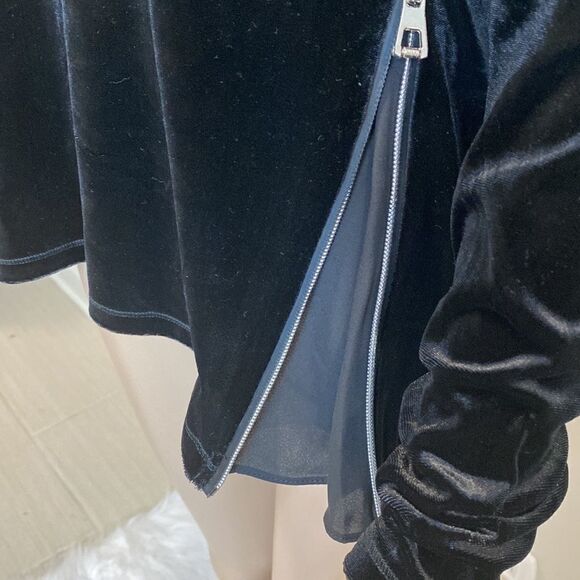 Patrizia Luca Milano black velvet could shoulders top blouse size S - Picture 5 of 10